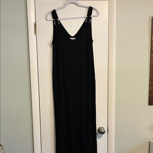Green Envelope Elegant Black Maxi Dress